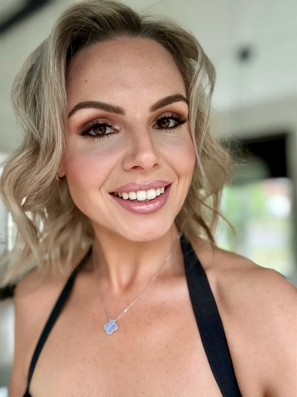 Guides and resources included